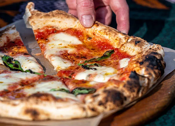 Una pizza con il cuore, poi giochi e cultura: tre appuntamenti firmati Pro Loco a Caridà