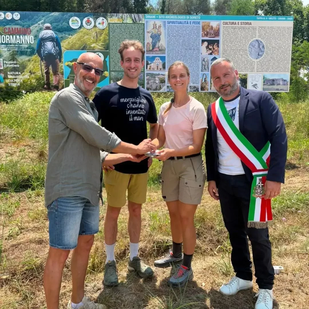Da Mileto a Dinami a piedi: due giovani romani inaugurano il Cammino del Normanno